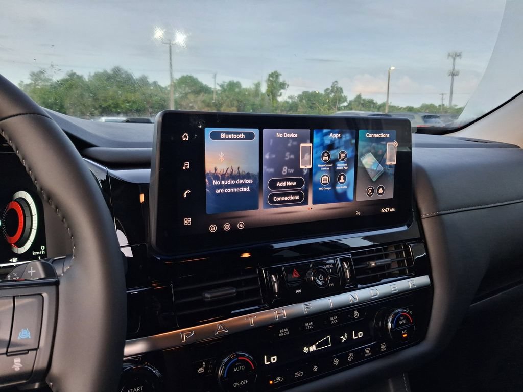 New 2026 Nissan Pathfinder SL FWD image 8