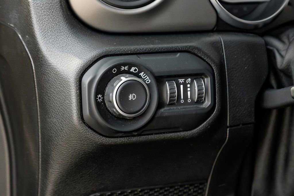 Used 2021 Jeep Wrangler Unlimited Willys image 31