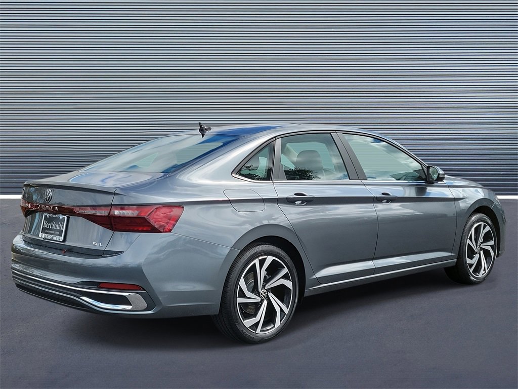 New 2026 Volkswagen Jetta SEL image 3