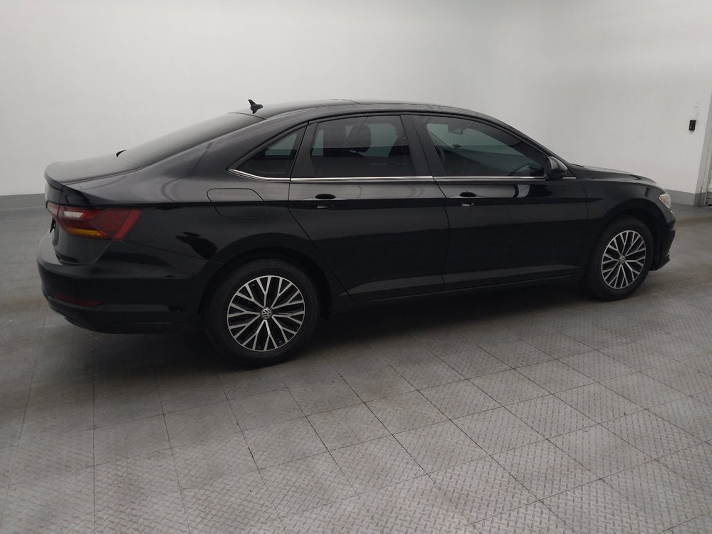 Used 2019 Volkswagen Jetta SE w/ Cold Weather Package image 10