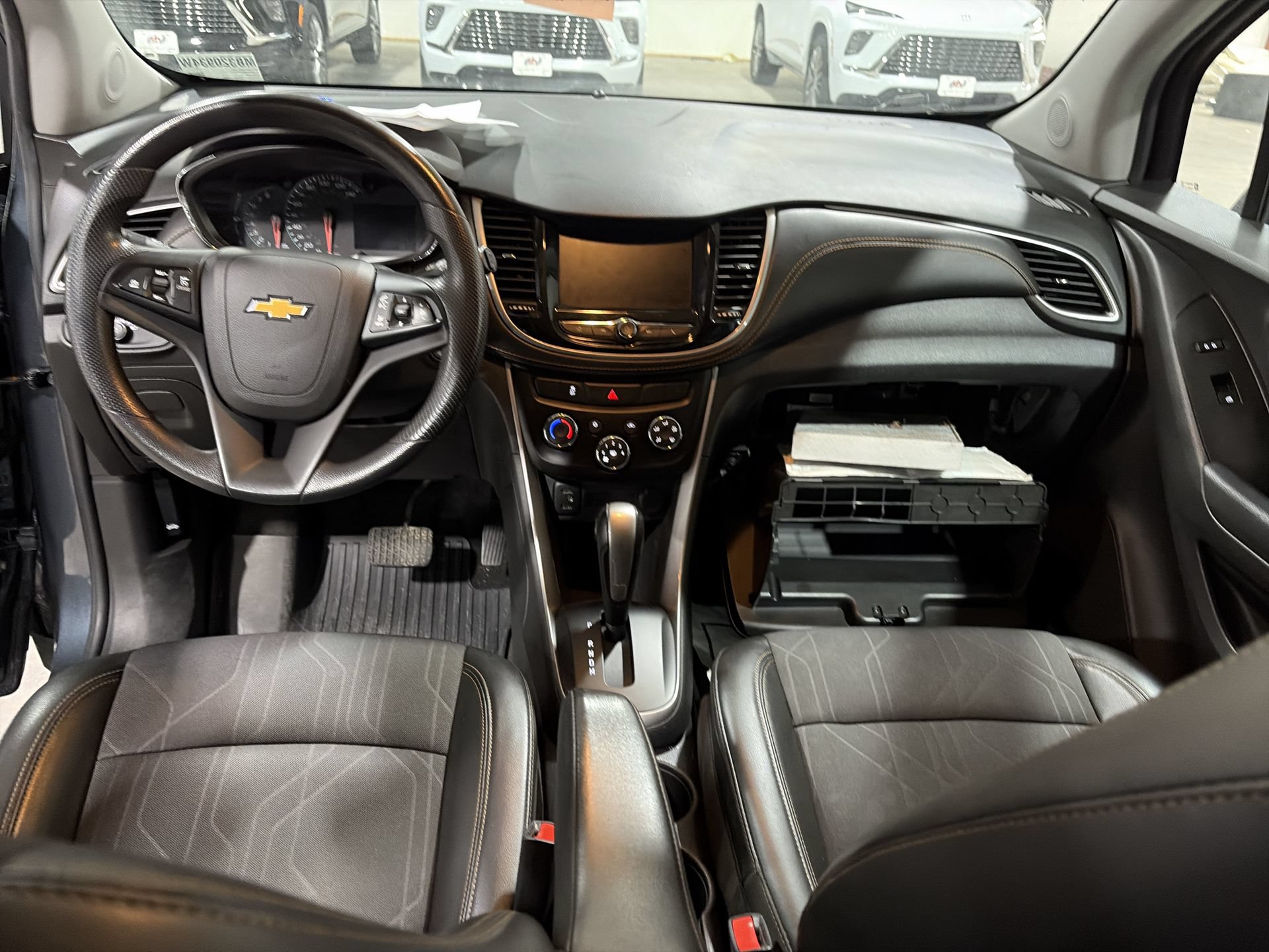 Used 2021 Chevrolet Trax LT AWD/4WD image 22