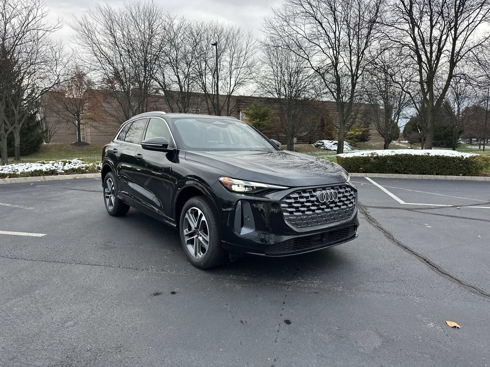 New 2025 Audi Q5 Premium