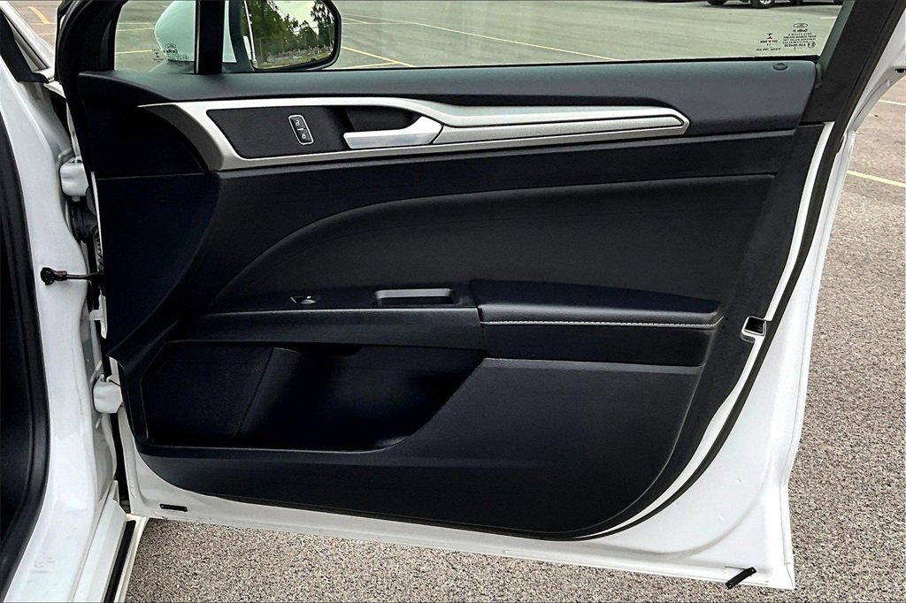 Certified 2019 Ford Fusion SE image 22