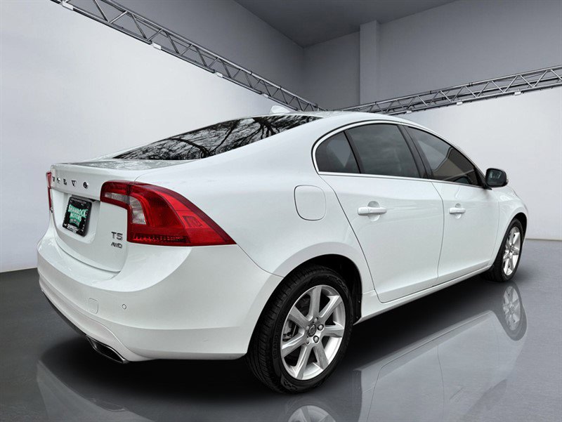 Used 2016 Volvo S60 T5 Premier w/ Convenience Package image 7