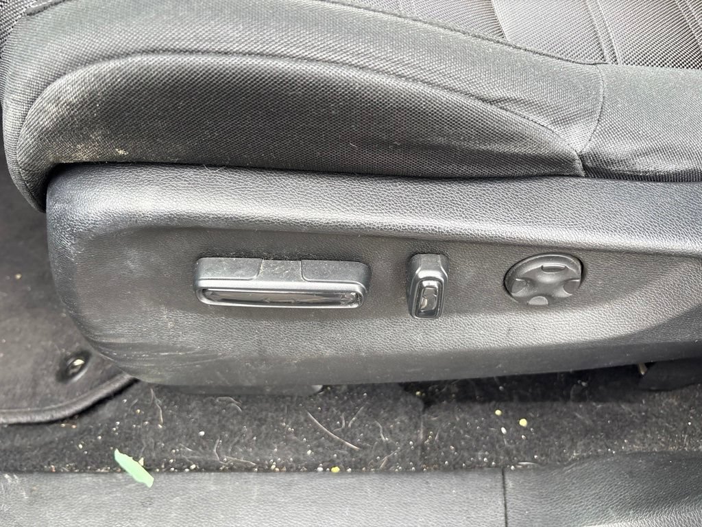 Used 2019 Honda CR-V EX image 16