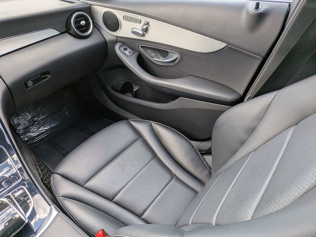 Used 2016 Mercedes-Benz C 300 Sedan image 16