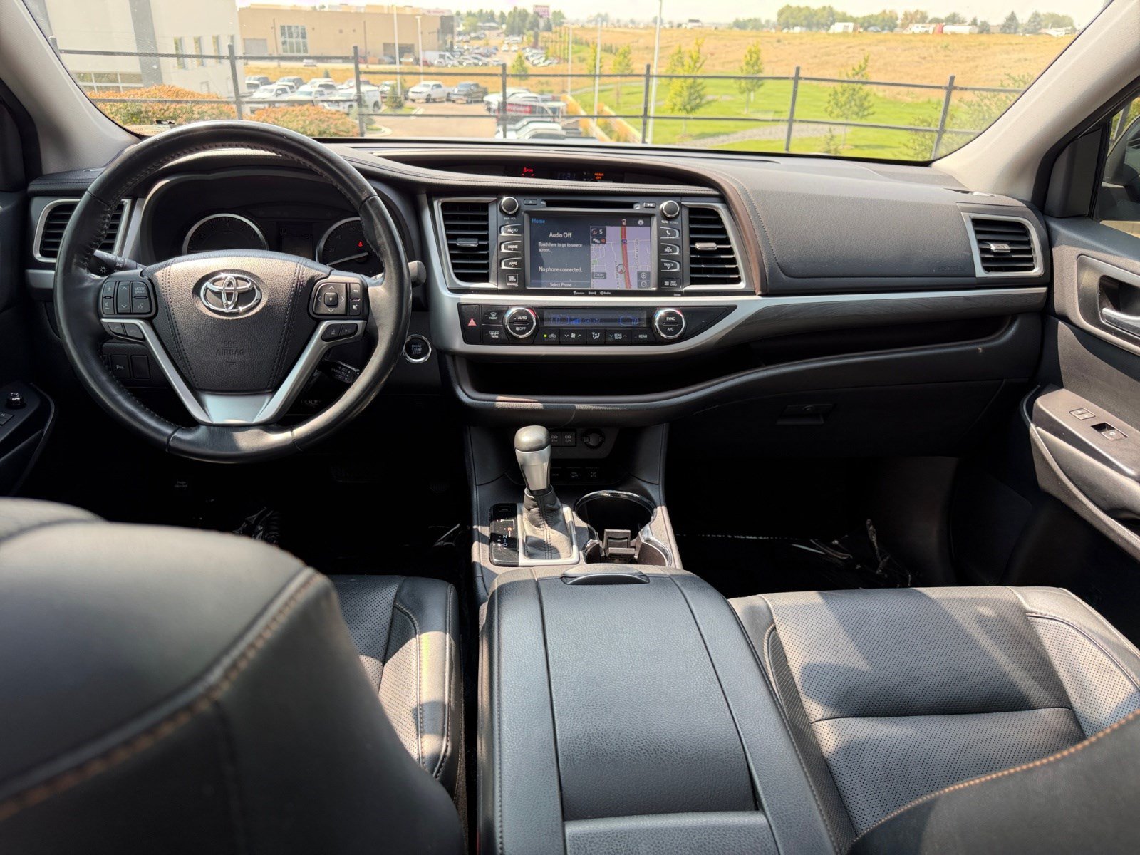 Used 2018 Toyota Highlander Limited Platinum AWD/4WD image 19