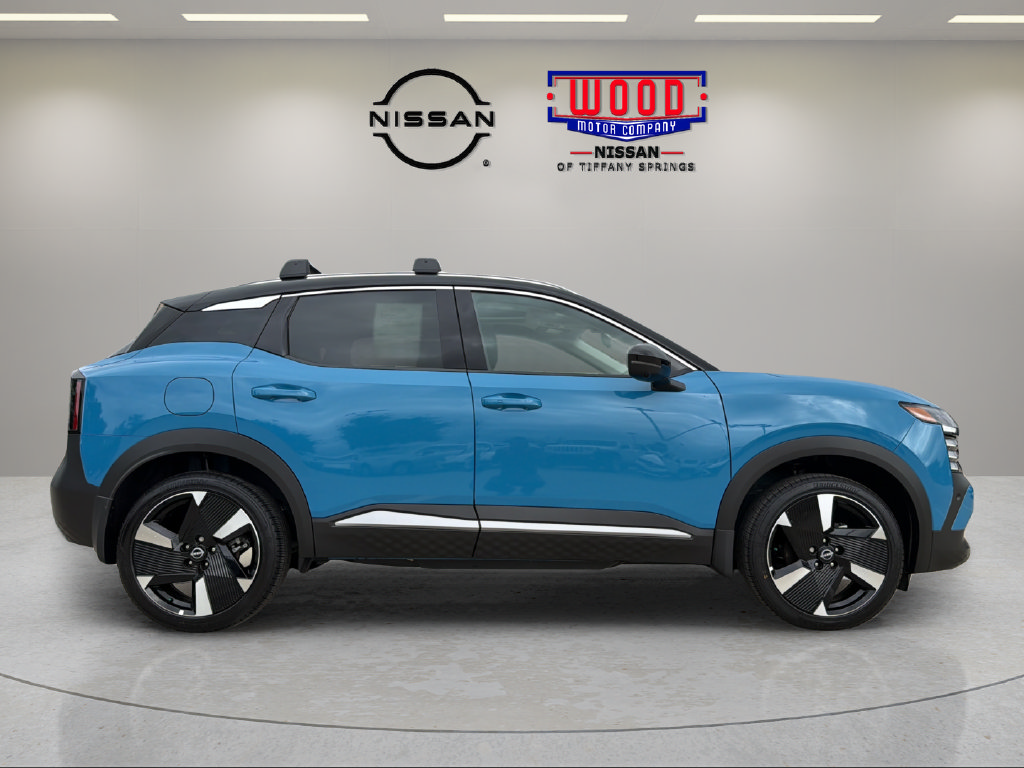 Certified 2026 Nissan Kicks SR w/ SR Premium Package AWD/4WD image 2