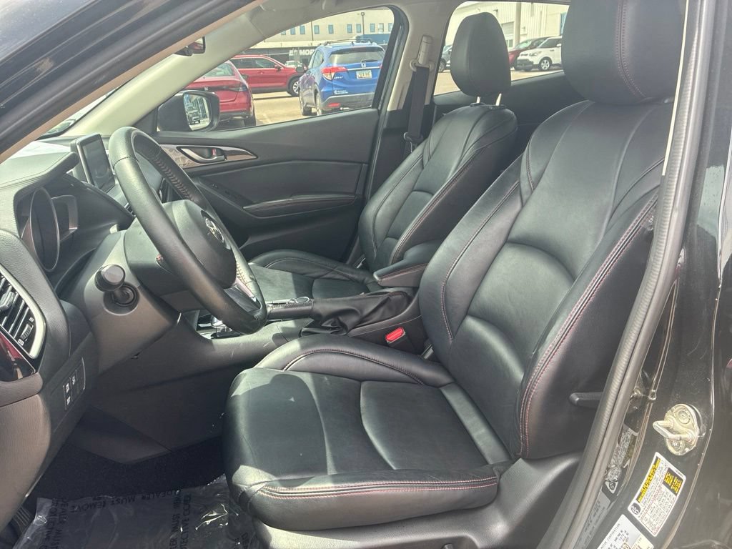 Used 2016 MAZDA MAZDA3 i Grand Touring FWD image 10