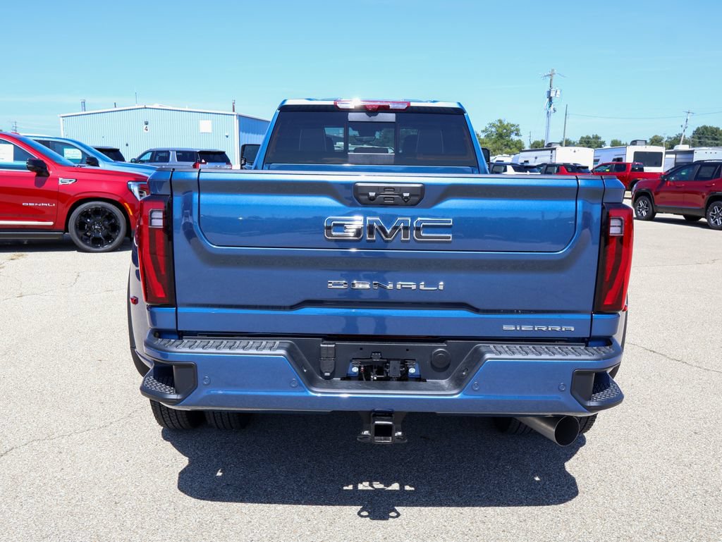 New 2026 GMC Sierra 3500 Denali Ultimate AWD/4WD image 4
