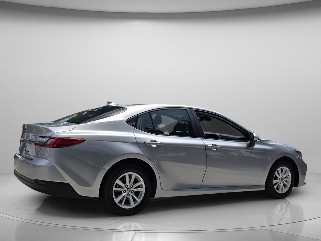 Used 2026 Toyota Camry LE FWD image 7