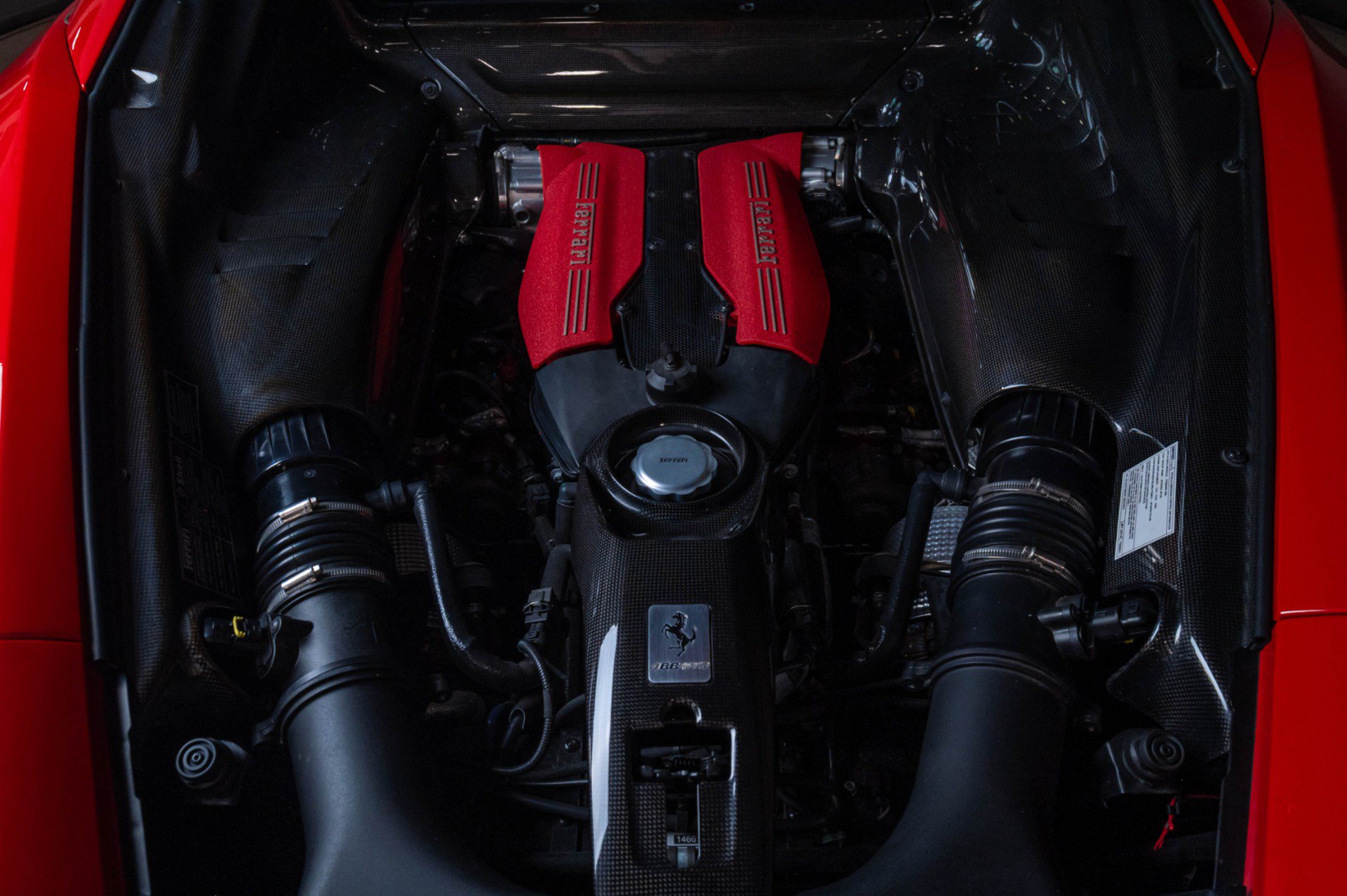 Used 2018 Ferrari 488 GTB RWD image 54