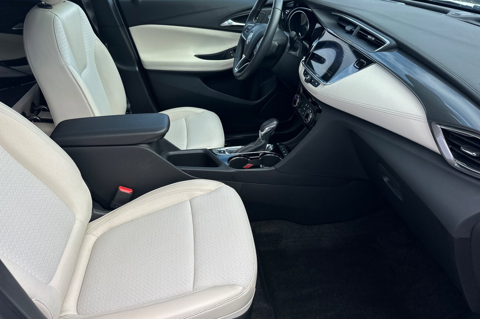 Used 2023 Buick Encore GX Preferred w/ Cold Weather Comfort Package image 16