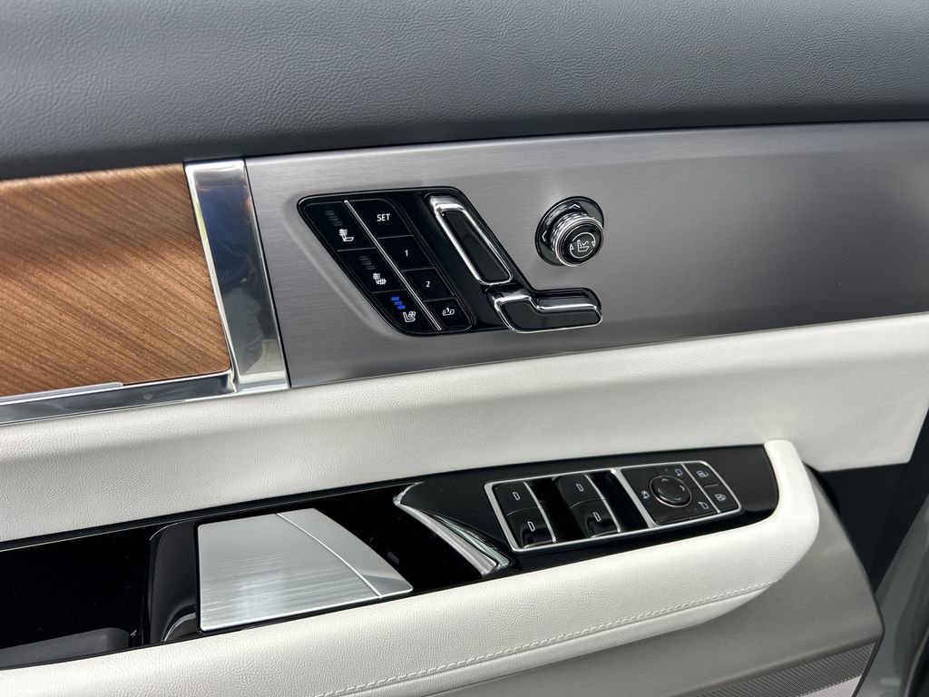 New 2026 Cadillac Vistiq Luxury image 19