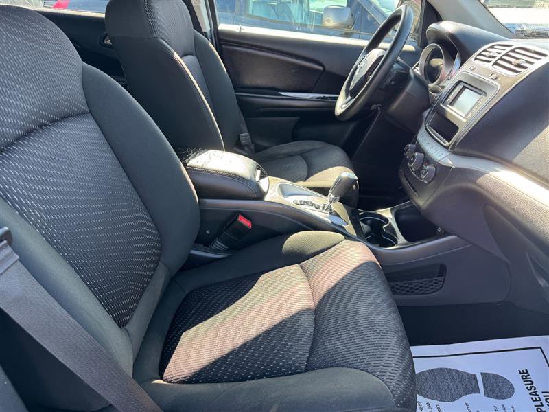 Used 2019 Dodge Journey SE image 11