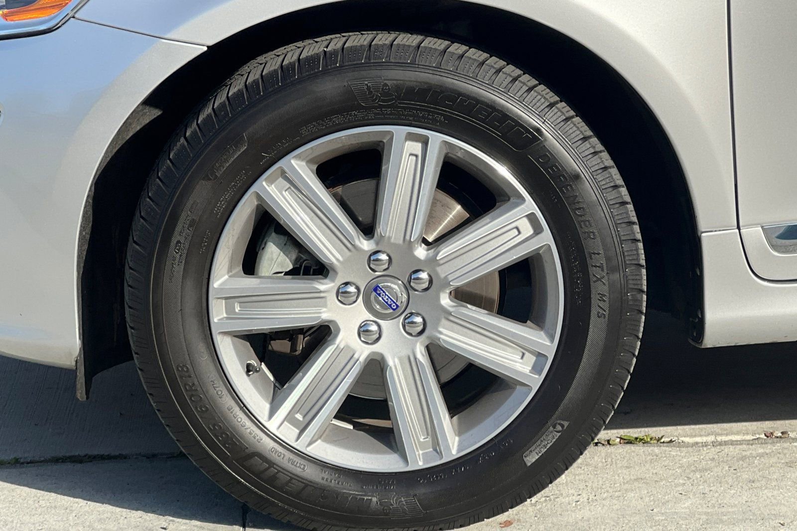 Used 2017 Volvo XC60 T5 Inscription w/ Advanced Package image 25