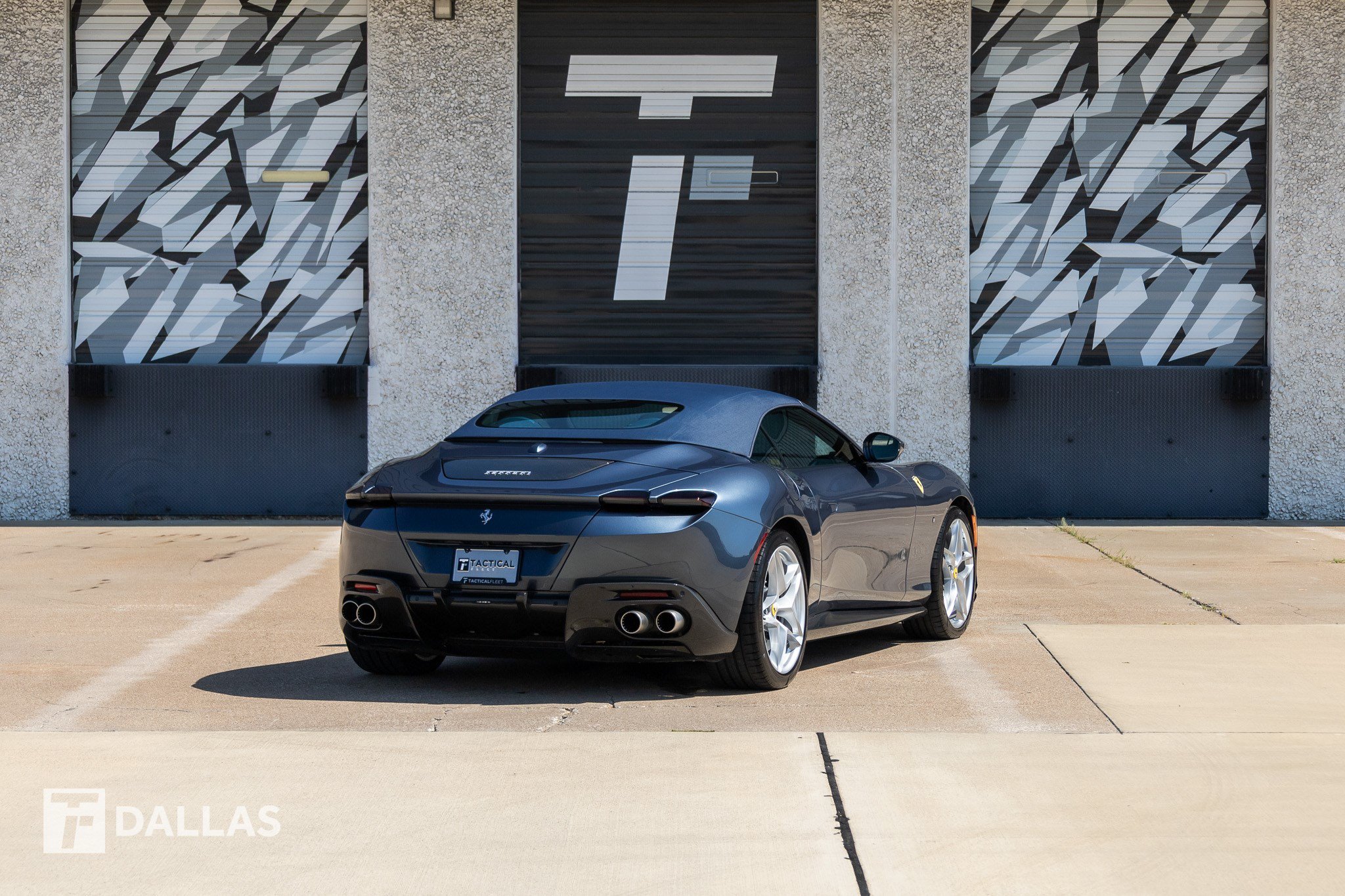 Used 2024 Ferrari Roma Spider RWD image 15