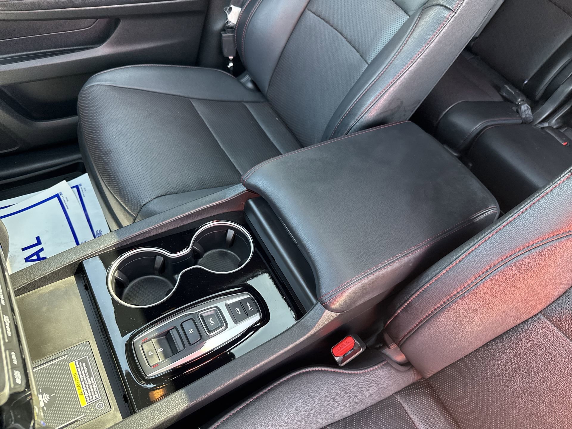 Used 2025 Honda Passport Black Edition image 23