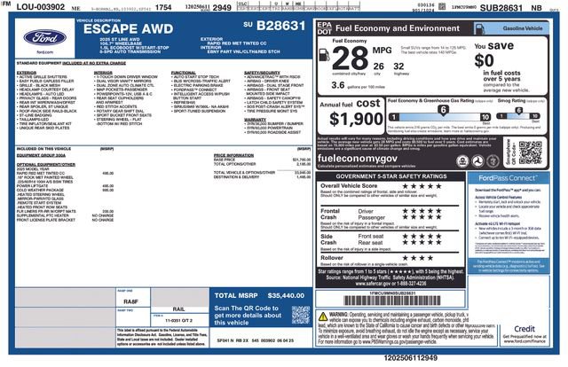 Used 2025 Ford Escape ST-Line w/ Cold Weather Package AWD/4WD image 9