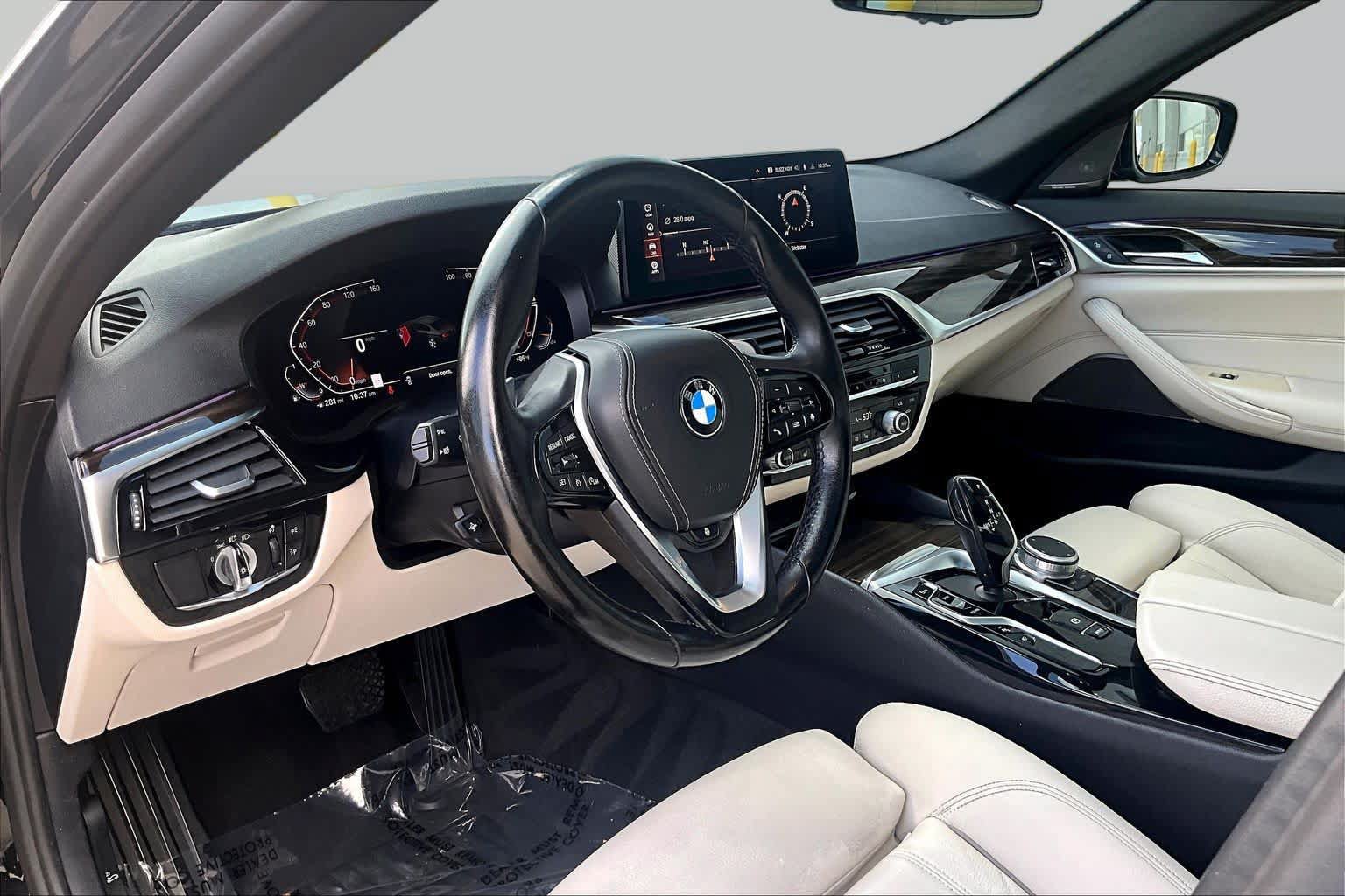 Used 2021 BMW 540i xDrive w/ Premium Package AWD/4WD image 16