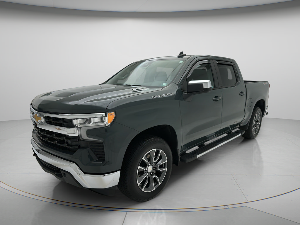 Used 2025 Chevrolet Silverado 1500 LT w/ Max Trailering Package AWD/4WD image 3