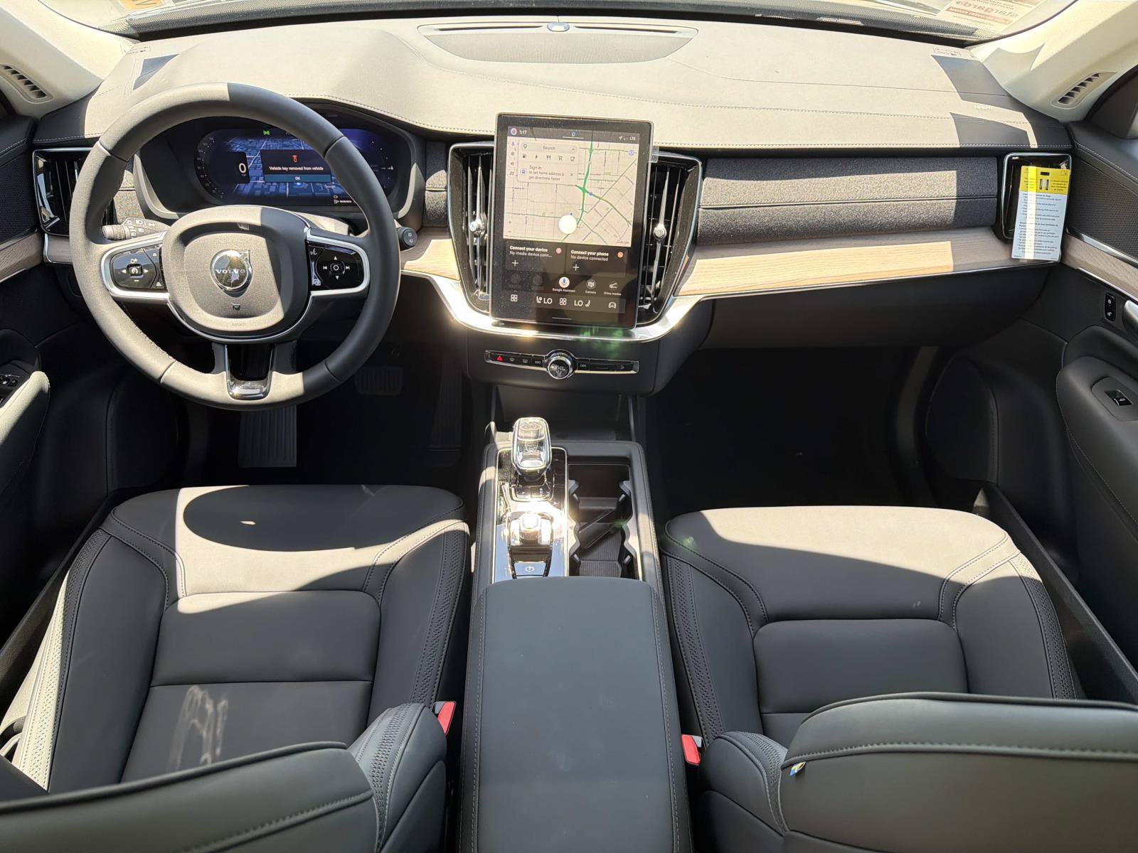 New 2026 Volvo XC90 T8 Plus w/ Protection Package AWD/4WD image 7