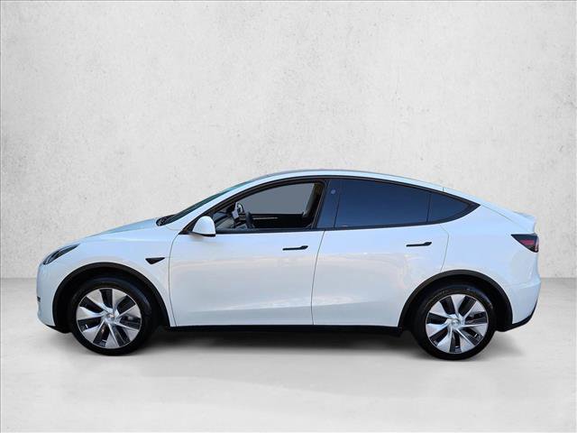 Used 2024 Tesla Model Y 2WD image 9