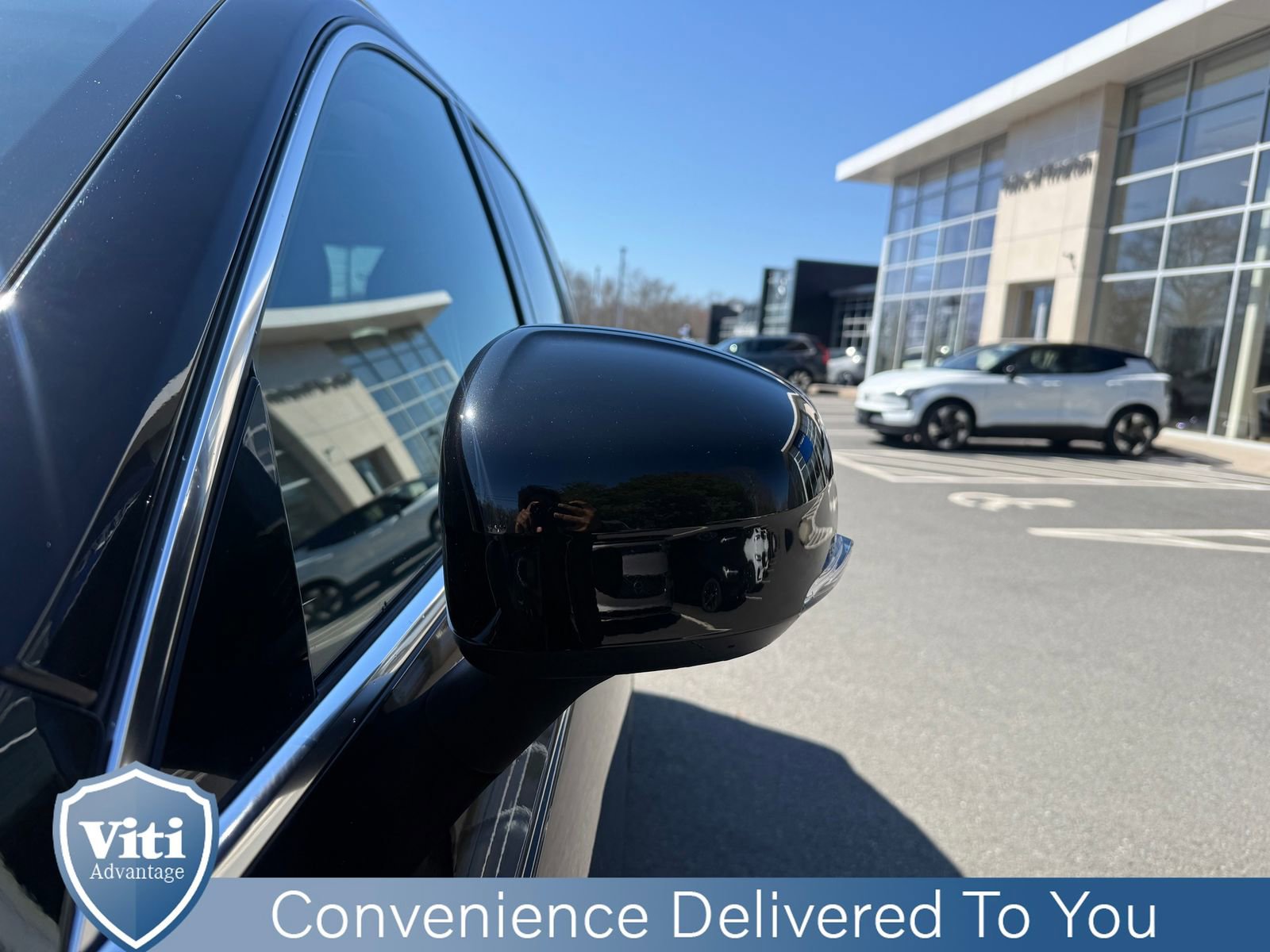 Certified 2025 Volvo XC90 B6 Plus w/ Protection Package Premier image 11