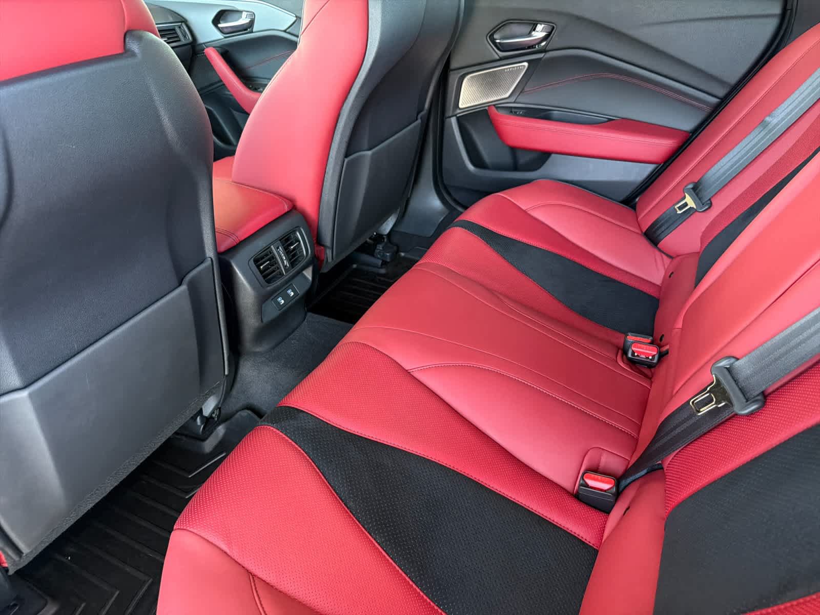 Used 2025 Acura TLX w/ A-SPEC Package AWD/4WD image 4