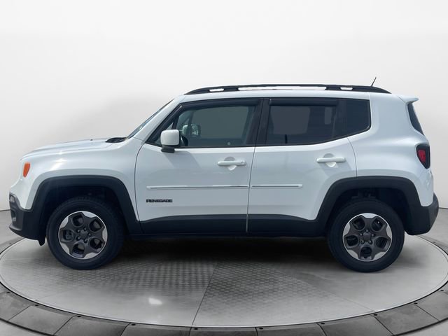 Used 2016 Jeep Renegade Latitude w/ Cold Weather Group image 2