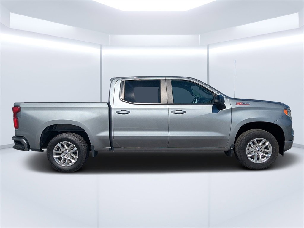 Used 2024 Chevrolet Silverado 1500 RST w/ Z71 Off-Road Package image 2