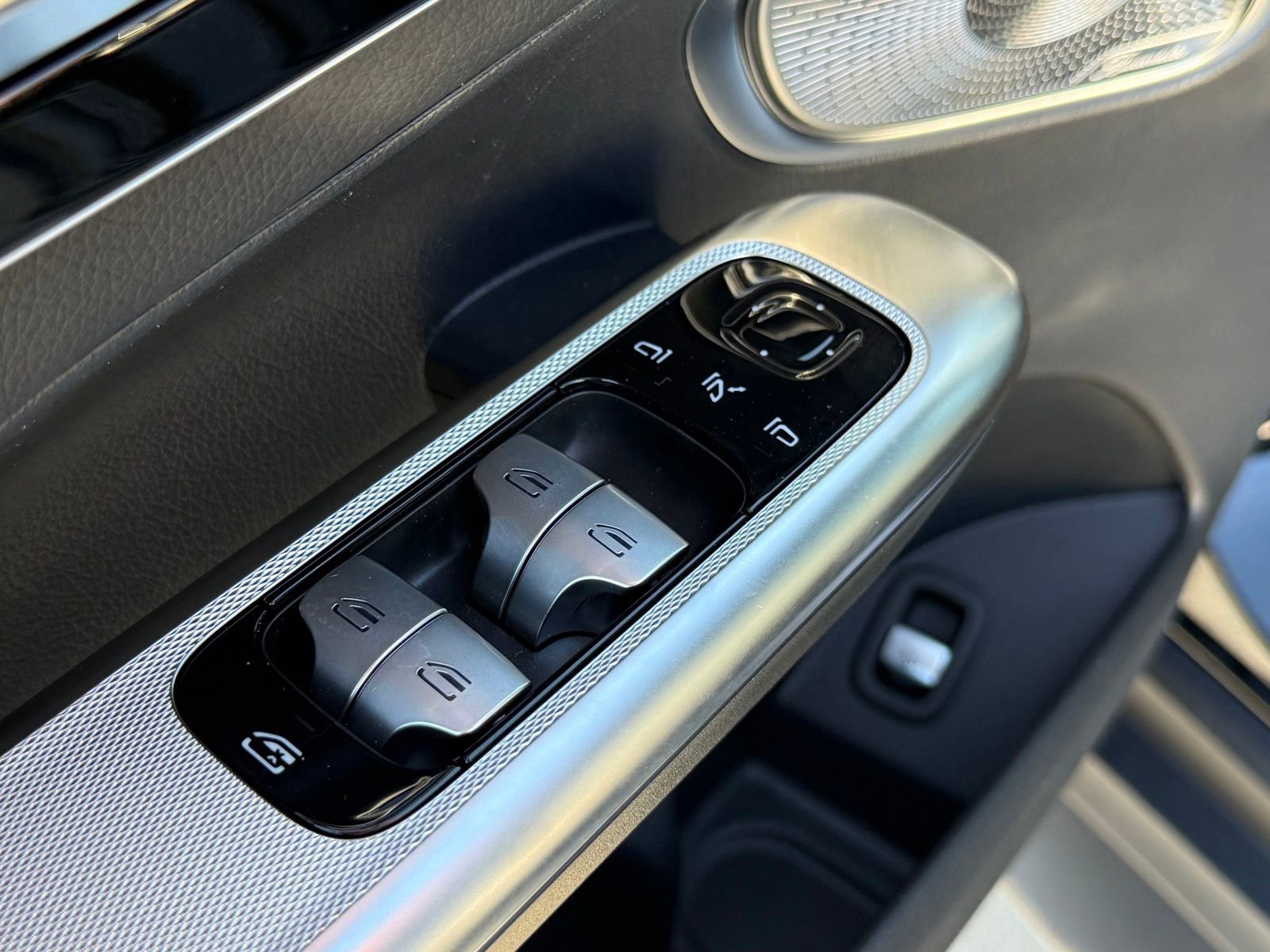 New 2026 Mercedes-Benz GLC 300 4MATIC image 16