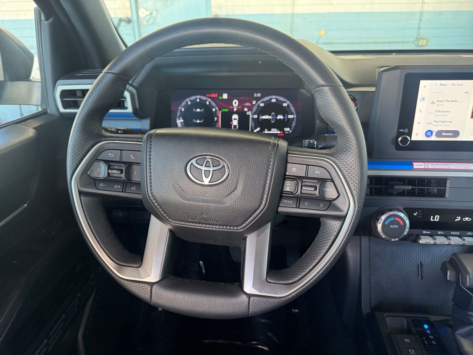 Used 2025 Toyota Tacoma TRD Off-Road image 25