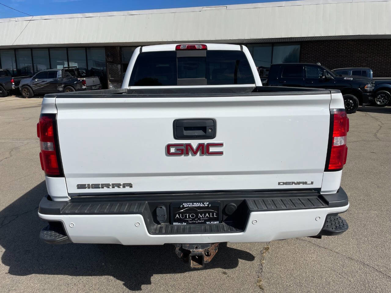 Used 2016 GMC Sierra 3500 Denali w/ Duramax Plus Package image 4
