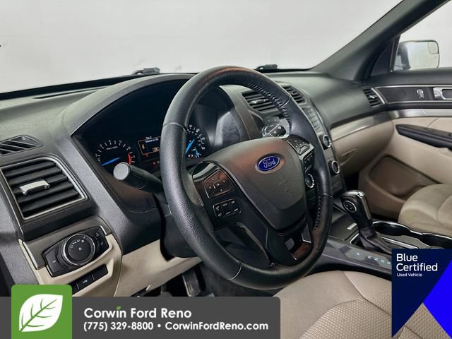 Used 2018 Ford Explorer XLT image 12