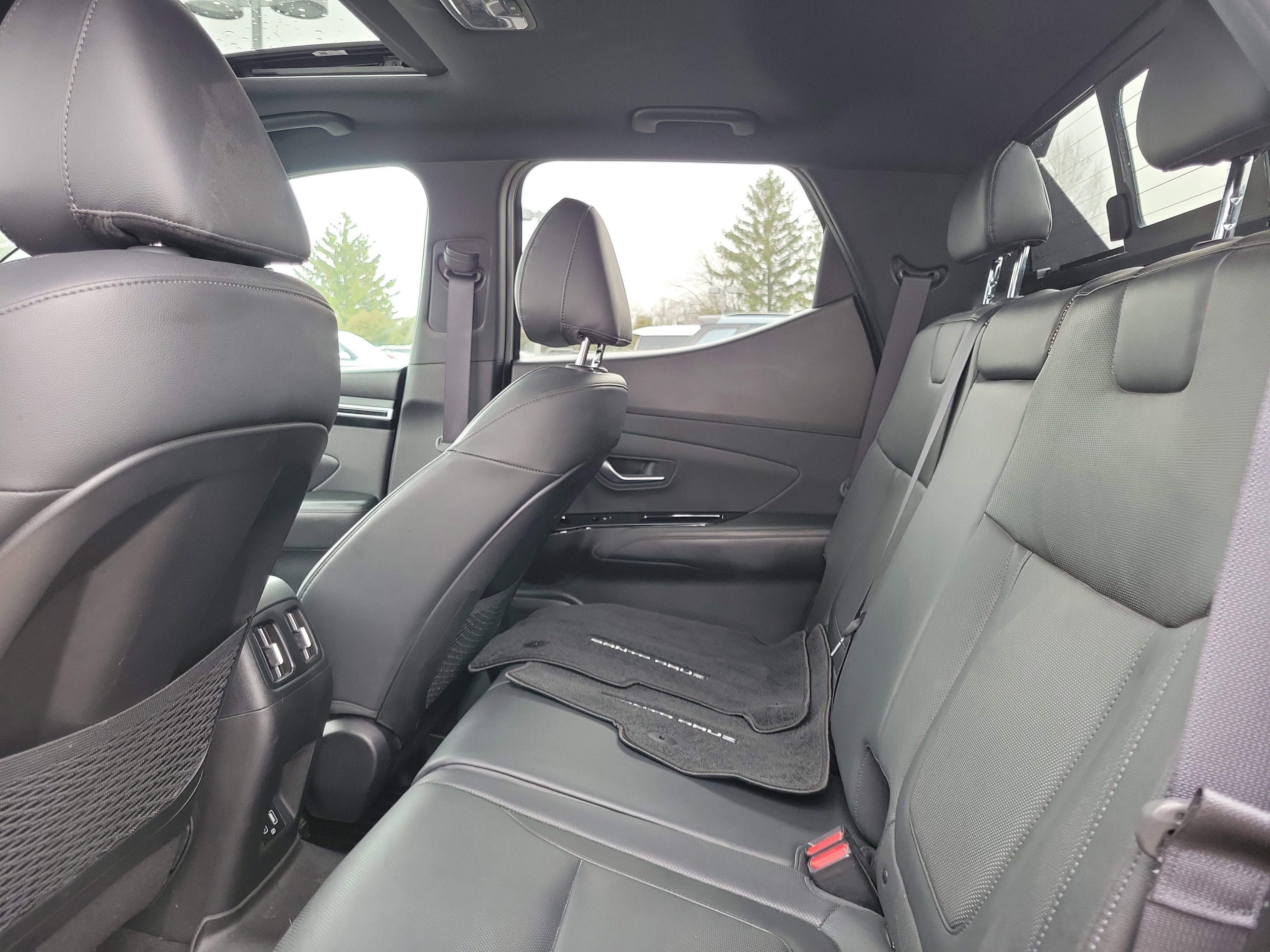 Used 2022 Hyundai Santa Cruz Limited image 11