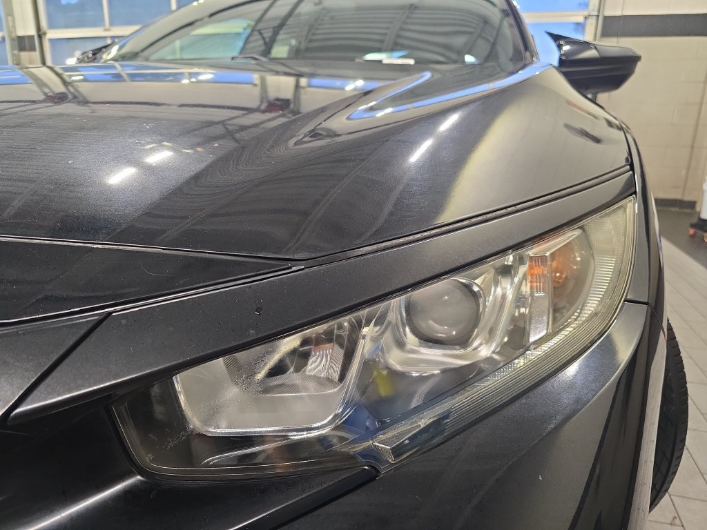 Used 2018 Honda Civic Sport image 30