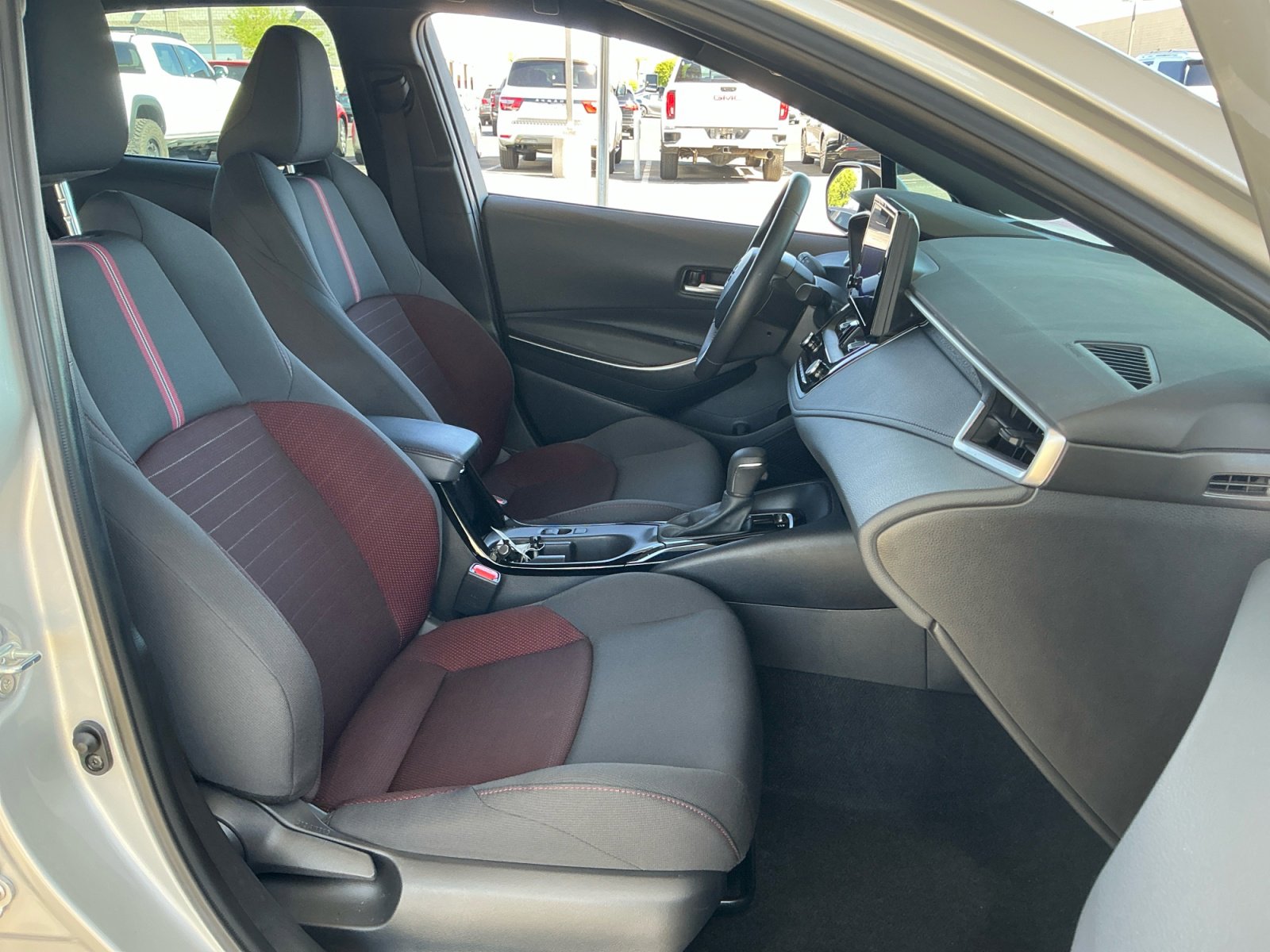 Certified 2024 Toyota Corolla SE w/ SE Convenience Package image 19