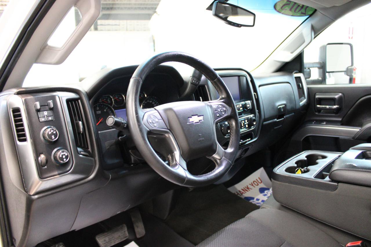 Used 2015 Chevrolet Silverado 2500 LT w/ LT Convenience Package image 9