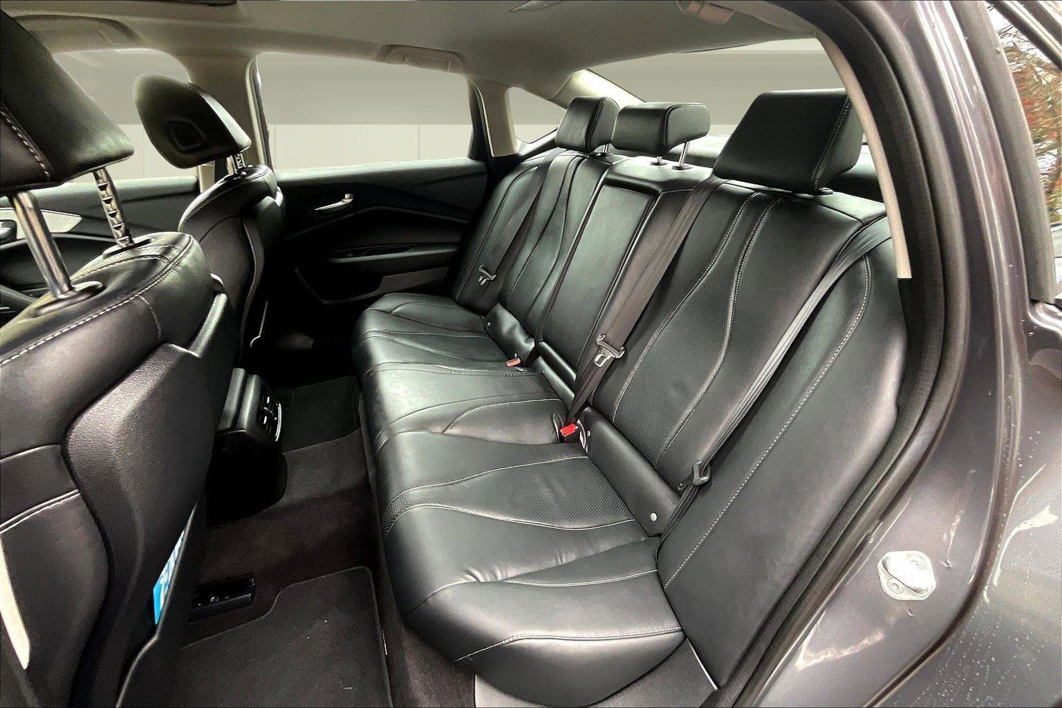 Certified 2022 Acura TLX w/ Technology Package image 28