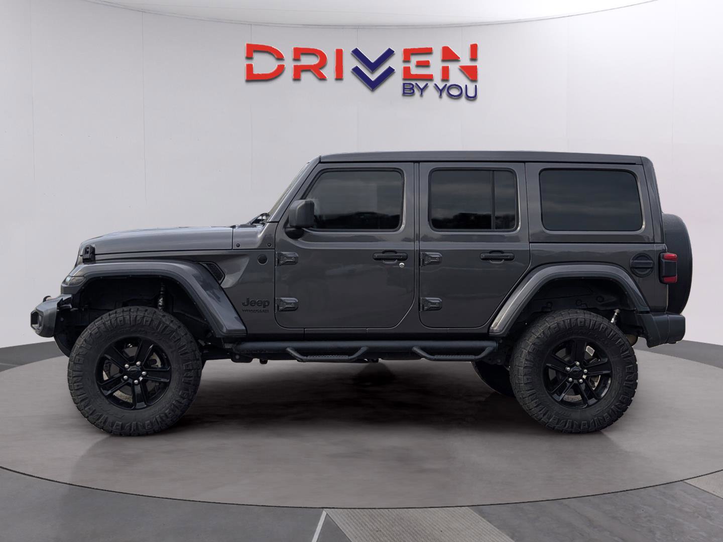 Used 2021 Jeep Wrangler Unlimited Sahara image 2