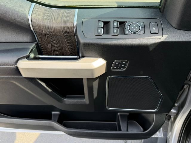 Used 2020 Ford F350 Lariat image 13