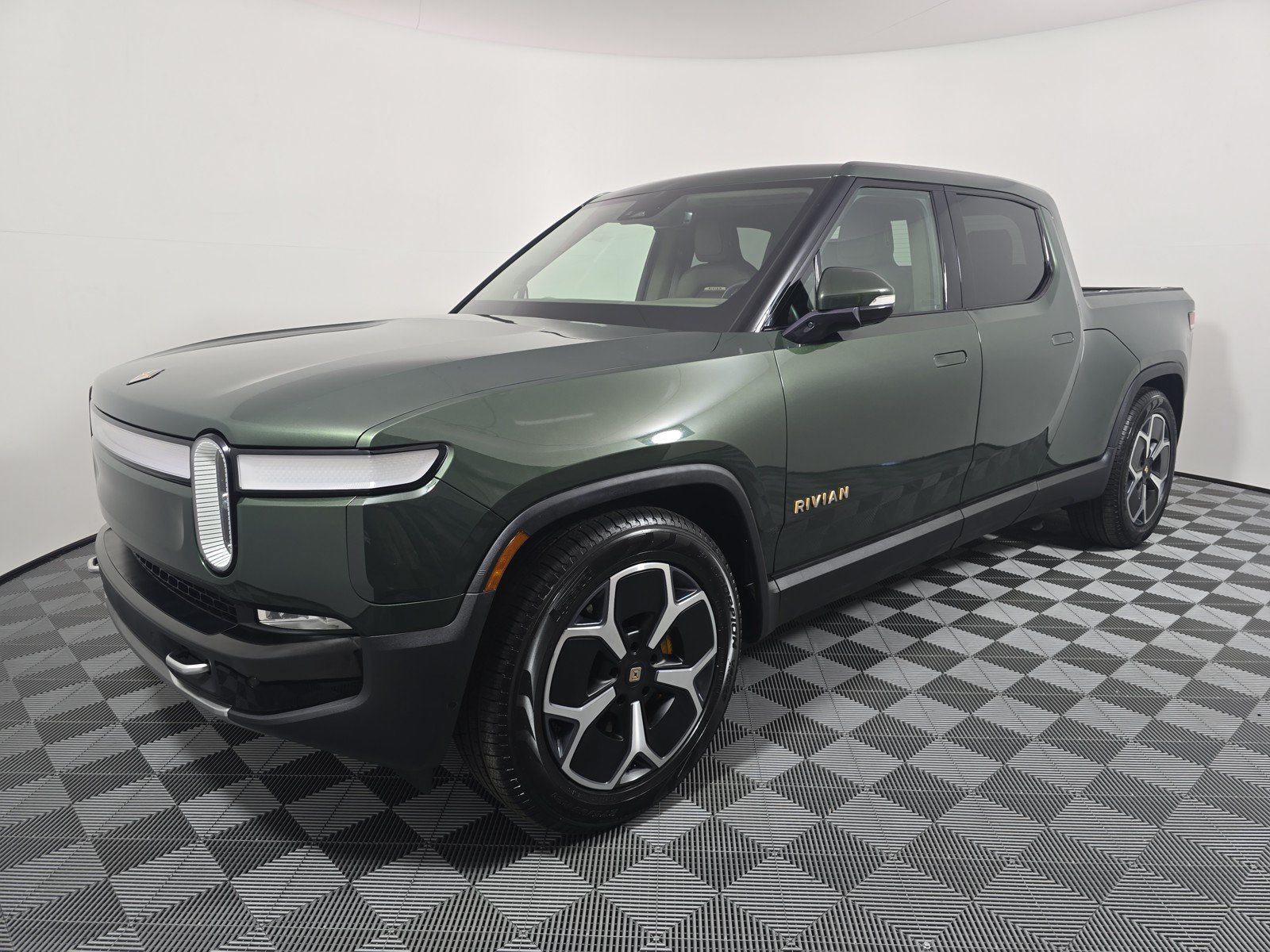 Used 2022 Rivian R1T Adventure