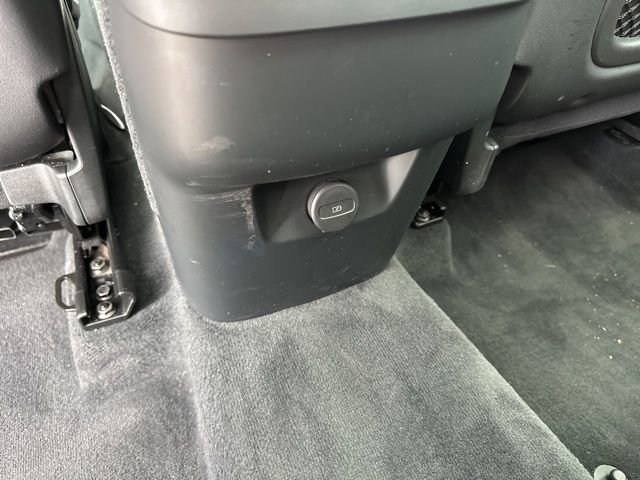 Certified 2023 Volvo XC90 B6 Plus w/ Protection Package Premier image 16