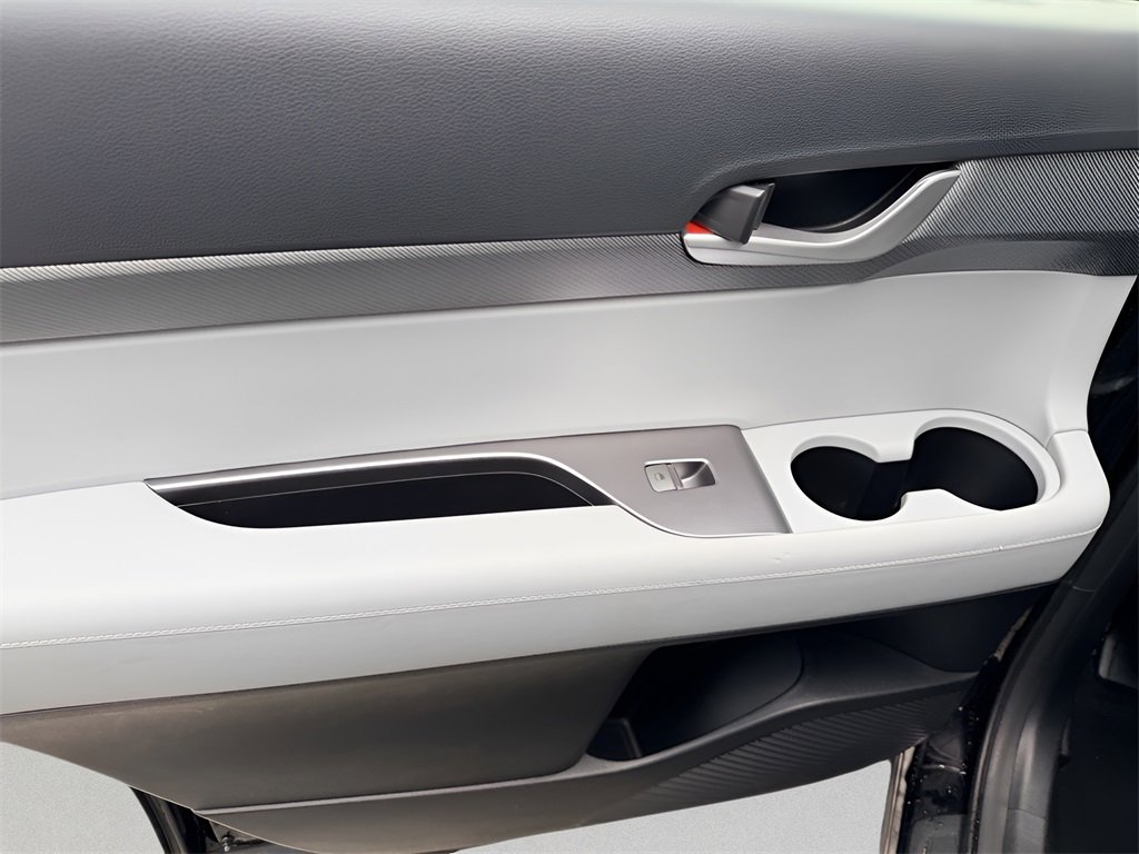 Used 2024 Hyundai Palisade SEL image 32