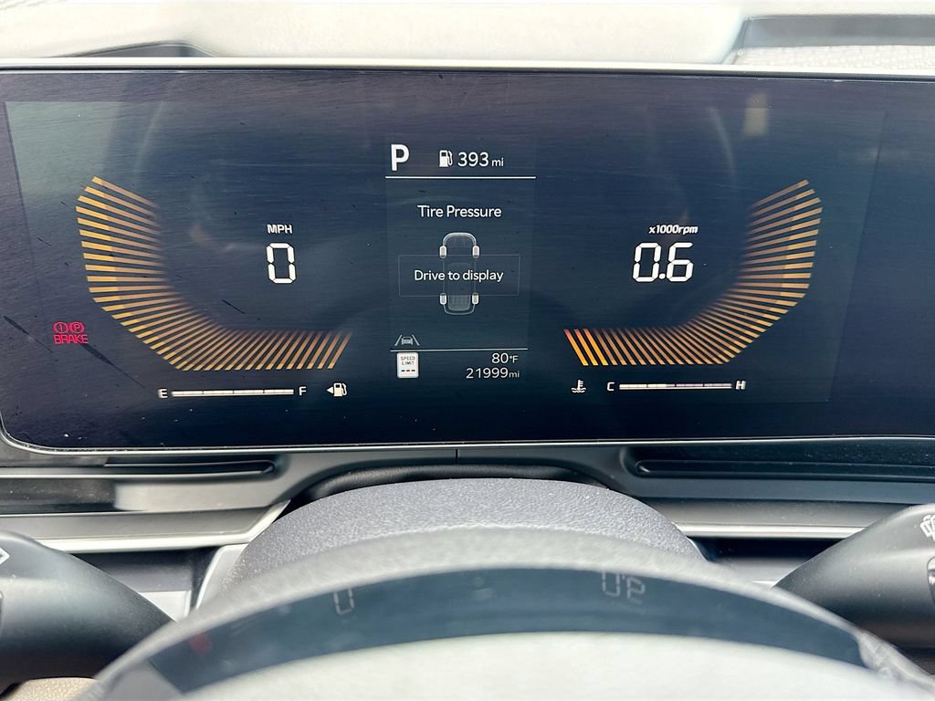 Certified 2025 Kia Carnival FWD image 38