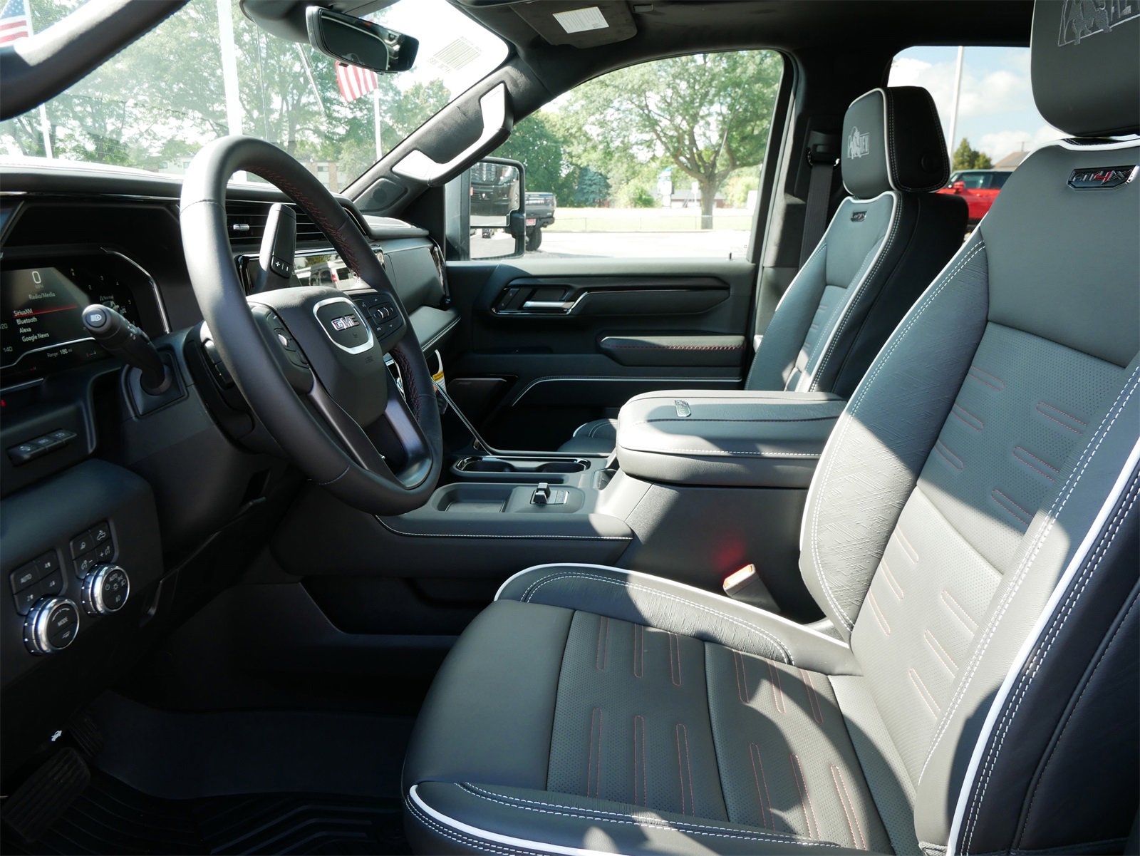 New 2025 GMC Sierra 2500 AT4X w/ AT4X AEV Edition image 5