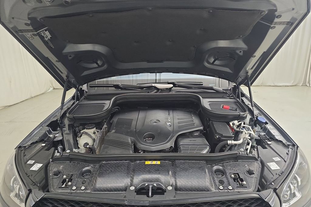 Used 2023 Mercedes-Benz GLS 450 4MATIC w/ AMG Line Exterior image 31