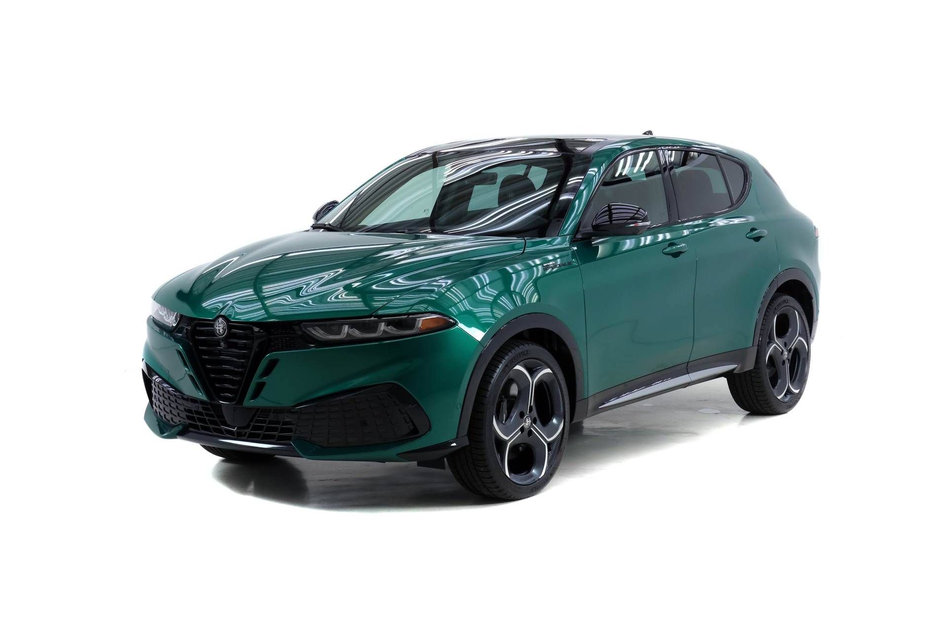 New 2026 Alfa Romeo Tonale w/ Active Assist Package AWD/4WD image 1