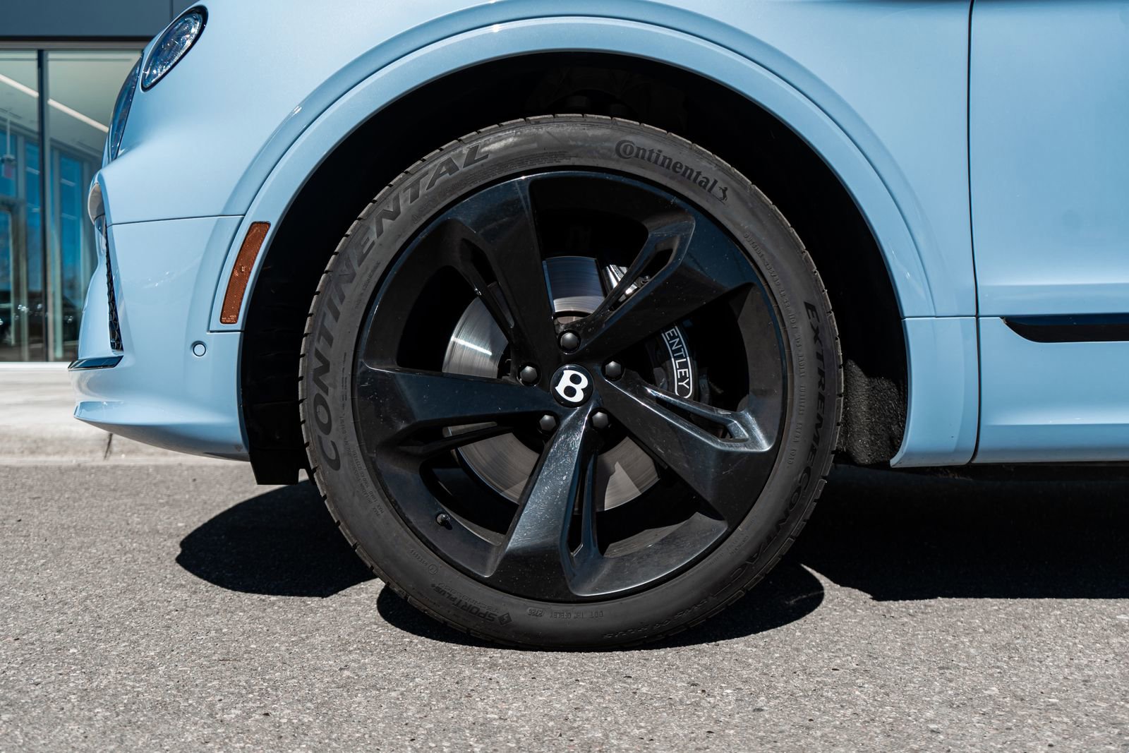 Certified 2022 Bentley Bentayga image 6